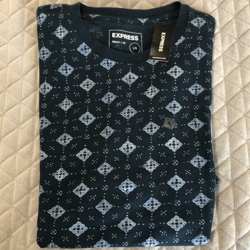 Express Men’s Designer T-Shirt NWT